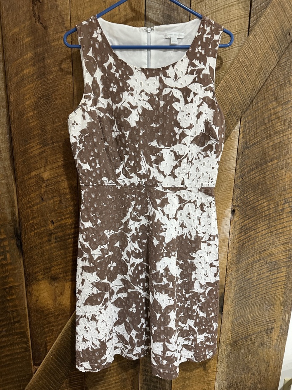 New York & Company Eyelet Lace Sleeveless Fit & Flare Dress Brown Floral F06